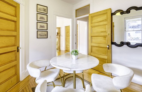Mid-Cambridge Apartment | Harvard Square: Charming 3 bed, 2 bath