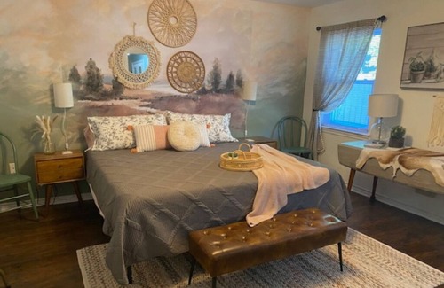 Saint Jo Other | Harvest House - Vineyard Charm w/New Hot Tub in Saint Jo