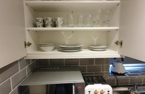 Londonderry Apartment | Harvey Apartments