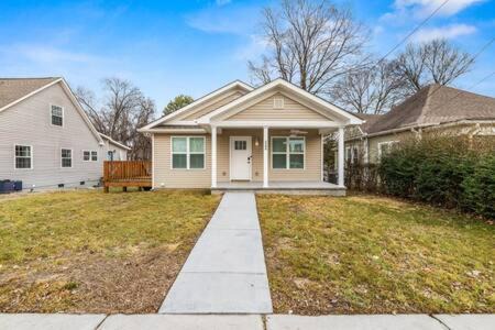 Knoxville House | Harvey House - Stand Alone Home Min To Campus