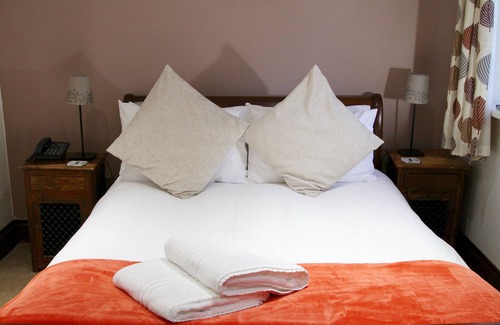 Crewkerne Hotel | Haselbury Mill Hotel and Restaurant