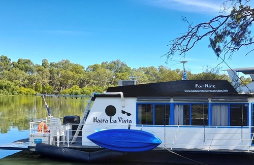 Mannum Boat Rental | Hasta La Vista river cruiser - CLOSED due to major river flooding. No Bookings.