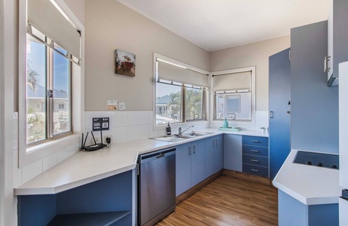 Hastings Point Apartment | Hastings Cove 2 Bedroom Upstairs Estuary Water View Apartment