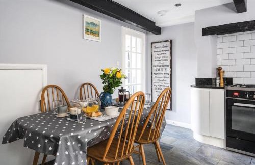 Bath House | Hatfield Cottage