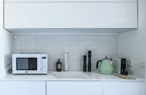 Herzliya Apartment | HaTsuk Sea-View Studio by Sea N' Rent