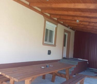 Poroszlo House | Hattyú vendégház Poroszló