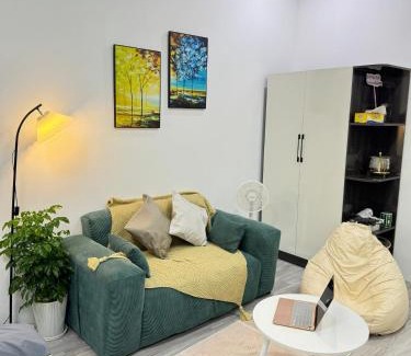 District 11 Apartment | HATUS homestay-Bồn tắm, bếp, ban công, máy chiếu