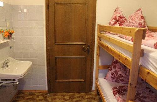 Bruck an der Grossglocknerstrasse Bed & Breakfast | Haus Maria