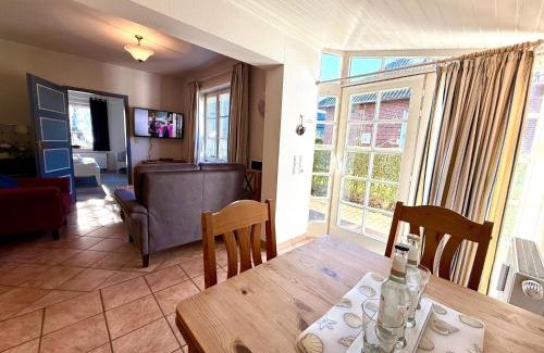 Oldsum Apartment | Haus 94- Whg EG