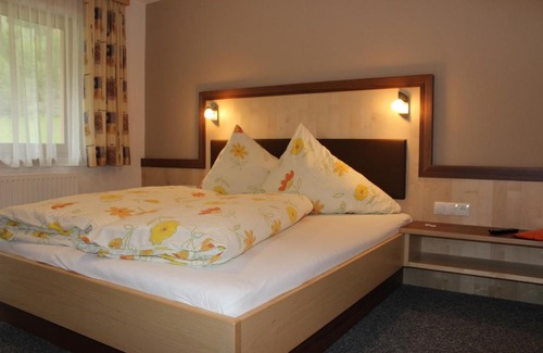 Gries Bed & Breakfast | Haus Alpina & Landhaus Schöpf