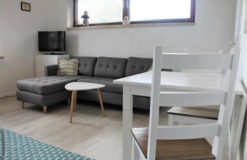 Groemitz Apartment | Haus Barbara - Schwimmbad und Sauna im Haus - Whg 1