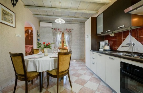 Melnica Villa | Haus Barmel by Villas Guide
