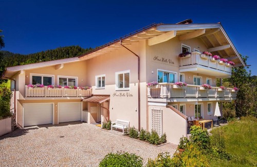 Reit im Winkl Apartment | Haus Bella Vista
