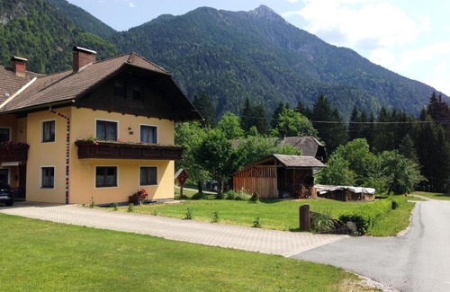 Hermagor-Pressegger See Apartment | Haus Berchtold