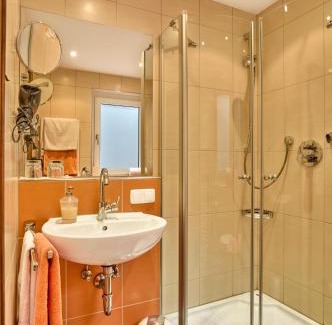 Silberberg Apartment | Haus Carola