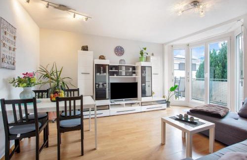 Dottingen Apartment | Haus Castellbergblick mit Balkon