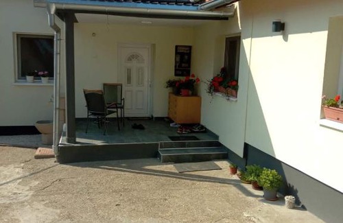 Sremski Karlovci House | Haus Gutic
