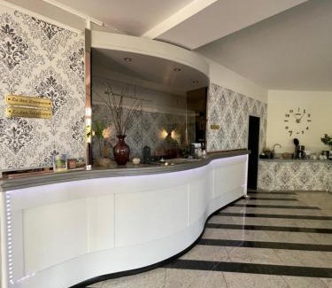 Eisenach House | Haus Hennesburg, garni