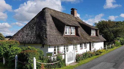 Poppenbull House | Haus Husen ID 430