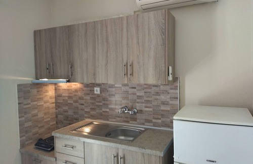 Paralia Dionysiou House | Haus Jorgos by Booking Kottas