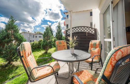 Zinnowitz Apartment | Haus Kastanie - 03