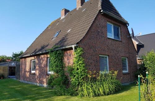 Poppenbull House | Haus Luise