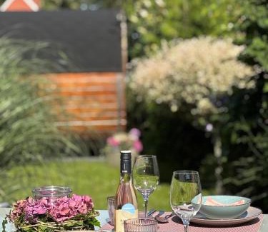 Dornum House | Haus Nordseeliebe mit Außensauna, Outdoor Dusche und Wallbox