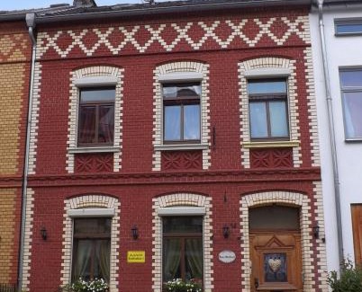 Oberkassel House | Haus Oberkassel