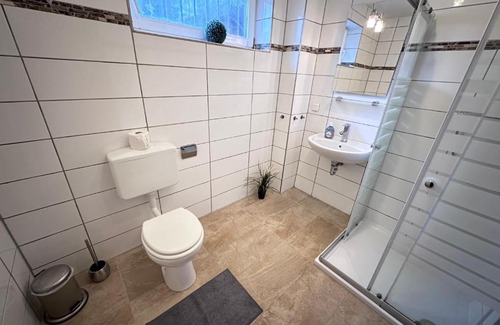 Bad Doberan House | Haus Ostseesprung - Ferienhaus - gratis WLAN, Parkplatz und gem Garten