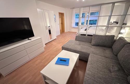 Bad Doberan Apartment | Haus Ostseesprung - Fewo Valentina im Souterrain mit Terrasse und gem Garten
