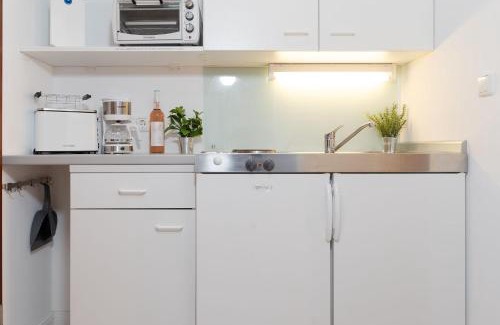 Bosau Apartment | Haus Schwanensee Maritimes Ferienappartement am Plöner See
