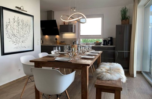 Muritz House | Haus Seeblick Modern retreat
