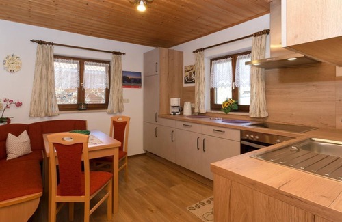 Ettal Apartment | Haus Stadler - Ferienwohnung Bergblick
