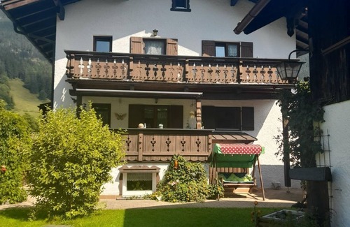 Ettal Apartment | Haus Stadler - Ferienwohnung Bergblick