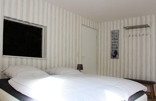 Walporzheim Apartment | Haus Teufenbach - Appartement mit Waldblick