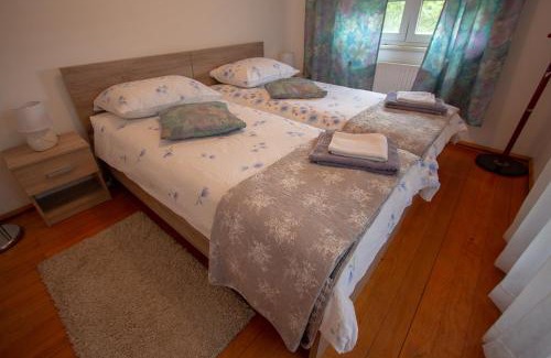 Cardacani Apartment | Haus Viktoria near Banja Luka