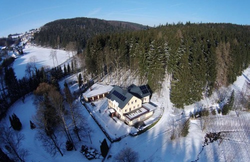 Baerenstein Apartment | Haus Wiesenbaude Fewo 2
