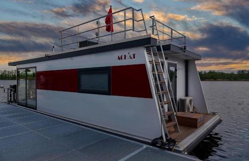 Oberhavel Boat Rental | Hausboot Achat