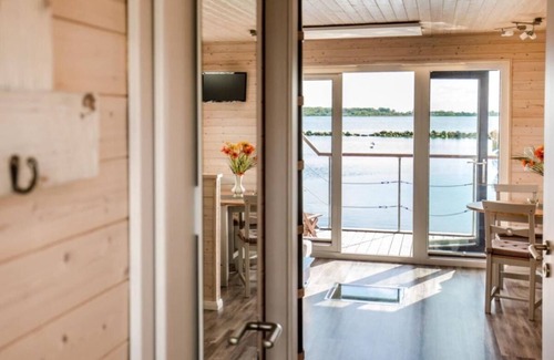 Burgstaaken Apartment | Hausboot für 6 Gäste mit 34m² in Fehmarn OT Burgstaaken