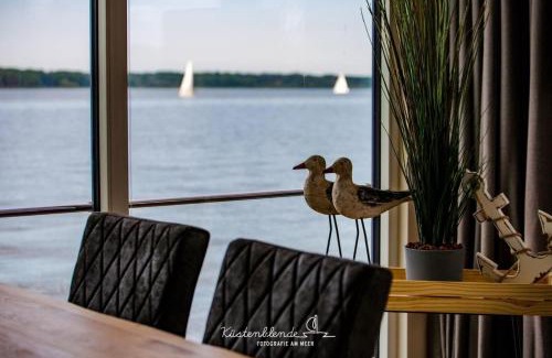 Ribnitz Boat Rental | Hausboot Dory