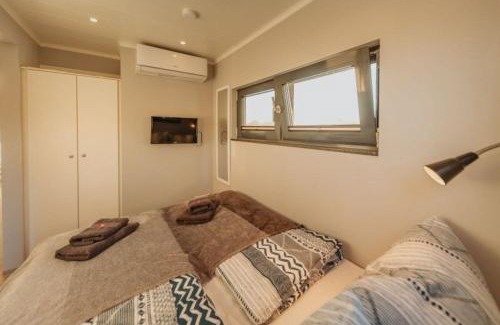 Oberhavel Boat Rental | Hausboot Enola