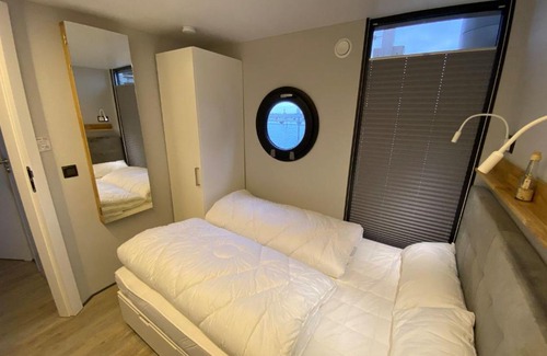 Wendtorf Boat Rental | Hausboot Fjord Luna mit Biosauna in Wendtorf