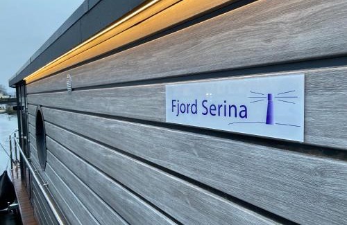 Schleswig Boat Rental | Hausboot Fjord Serina mit Biosauna in Schleswig