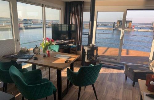 Klitten Boat Rental | Hausboot Heaven on Earth