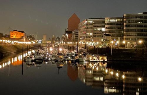 Altstadt Boat Rental | Hausboot Lore