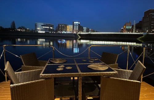 Altstadt Boat Rental | Hausboot Lore