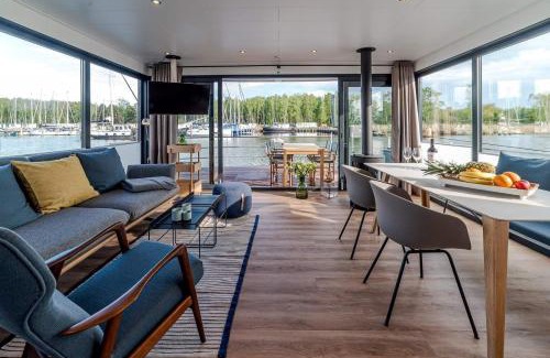Peenemuende Boat Rental | Hausboot LP7