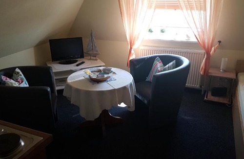 Dornumergrode Bed & Breakfast | Hausnordlicht Dachspitze