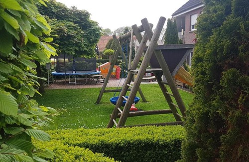Dornumergrode Bed & Breakfast | Hausnordlicht Dachspitze