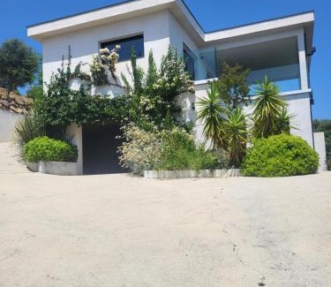 Alata Villa | Haut de villa aux portes d'Ajaccio